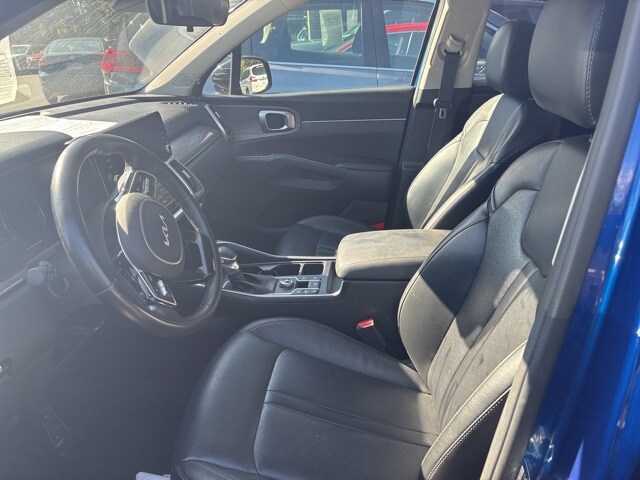 2022 Kia Sorento EX photo 3