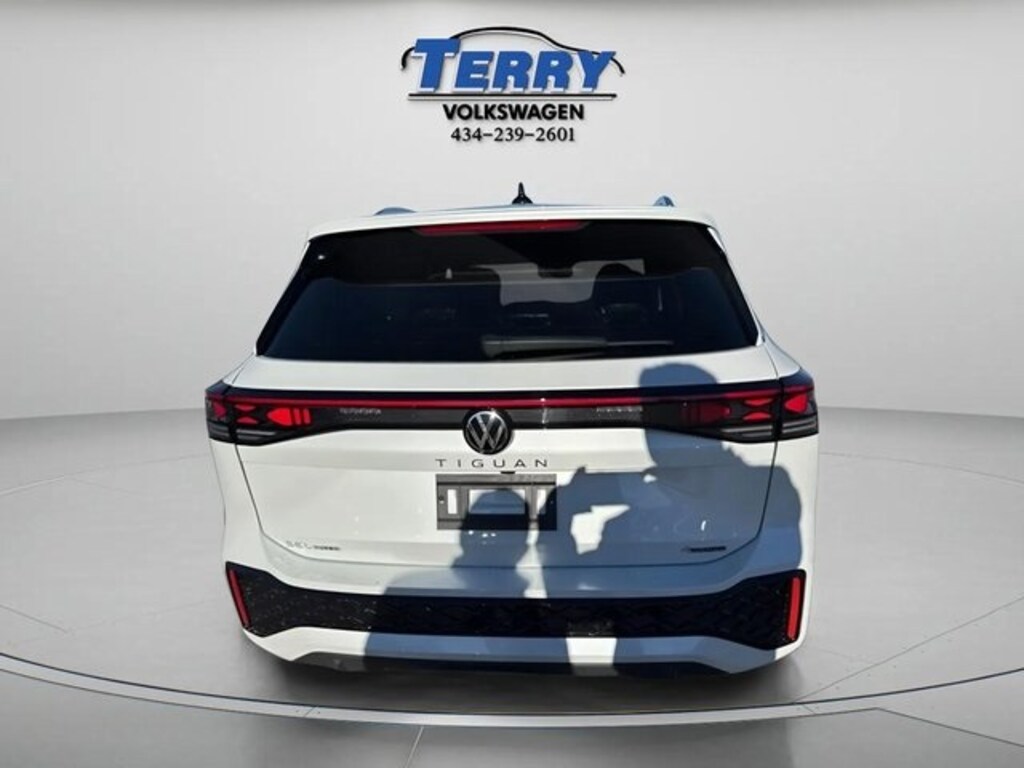 New 2026 Volkswagen Tiguan 2.0T SEL R-Line Turbo SUV