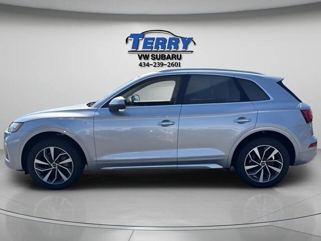 2022 Audi Q5 45 S line Premium photo 3