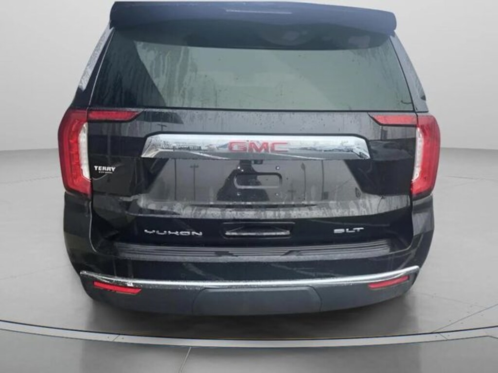Used 2024 GMC Yukon SLT SUV