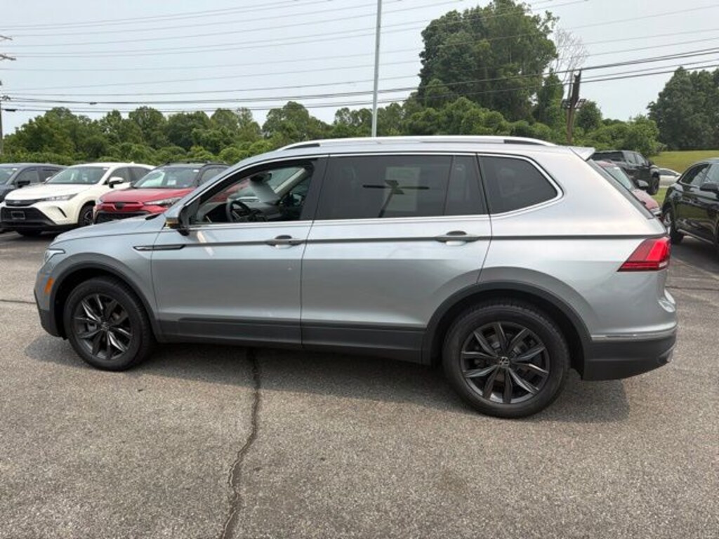 Used 2023 Volkswagen Tiguan 2.0T SE SUV