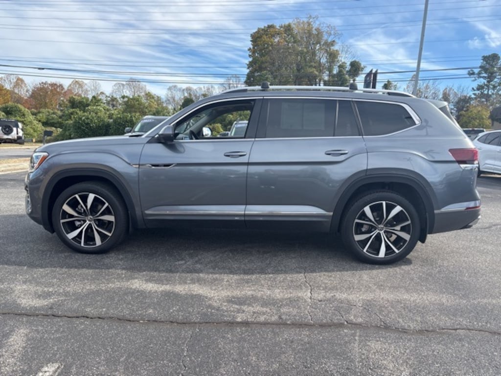 Certified 2024 Volkswagen Atlas 2.0T SEL Premium R-Line SUV