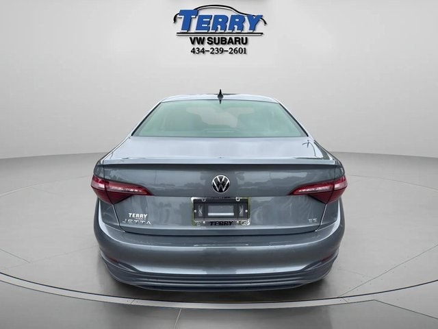 Used 2024 Volkswagen Jetta SE with VIN 3VWEM7BU5RM074802 for sale in Lynchburg, VA