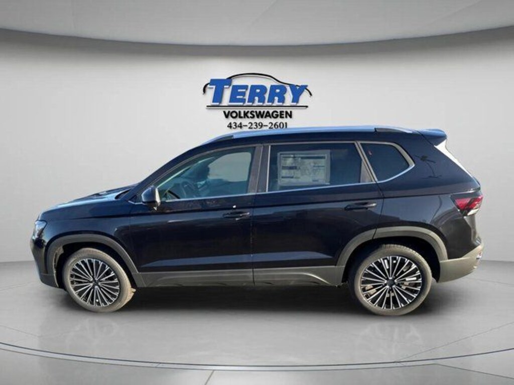 New 2026 Volkswagen Taos 1.5T SE SUV