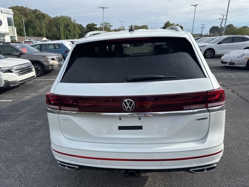 New 2026 Volkswagen Atlas 2.0T SEL Premium R-Line SUV