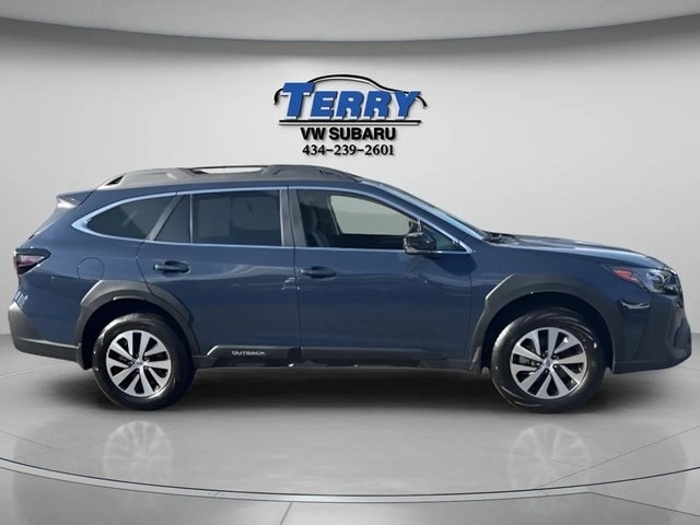 2025 Subaru Outback Premium's photo
