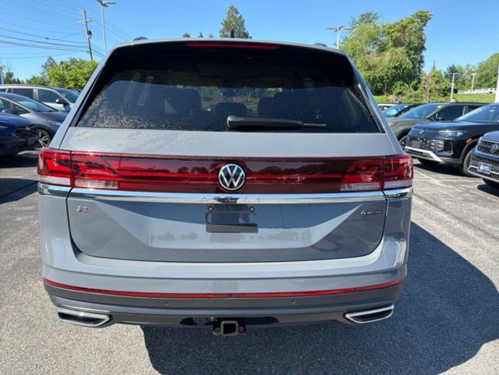 New 2026 Volkswagen Atlas 2.0T SE w/Technology SUV