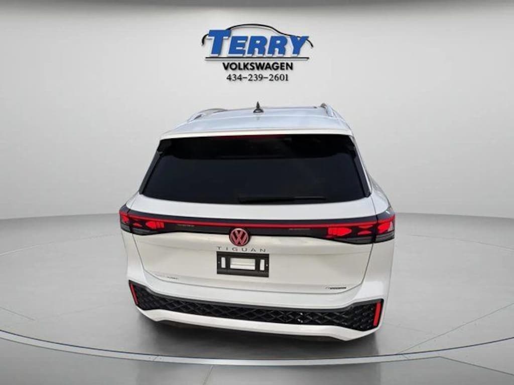 New 2026 Volkswagen Tiguan 2.0T SEL R-Line Turbo SUV