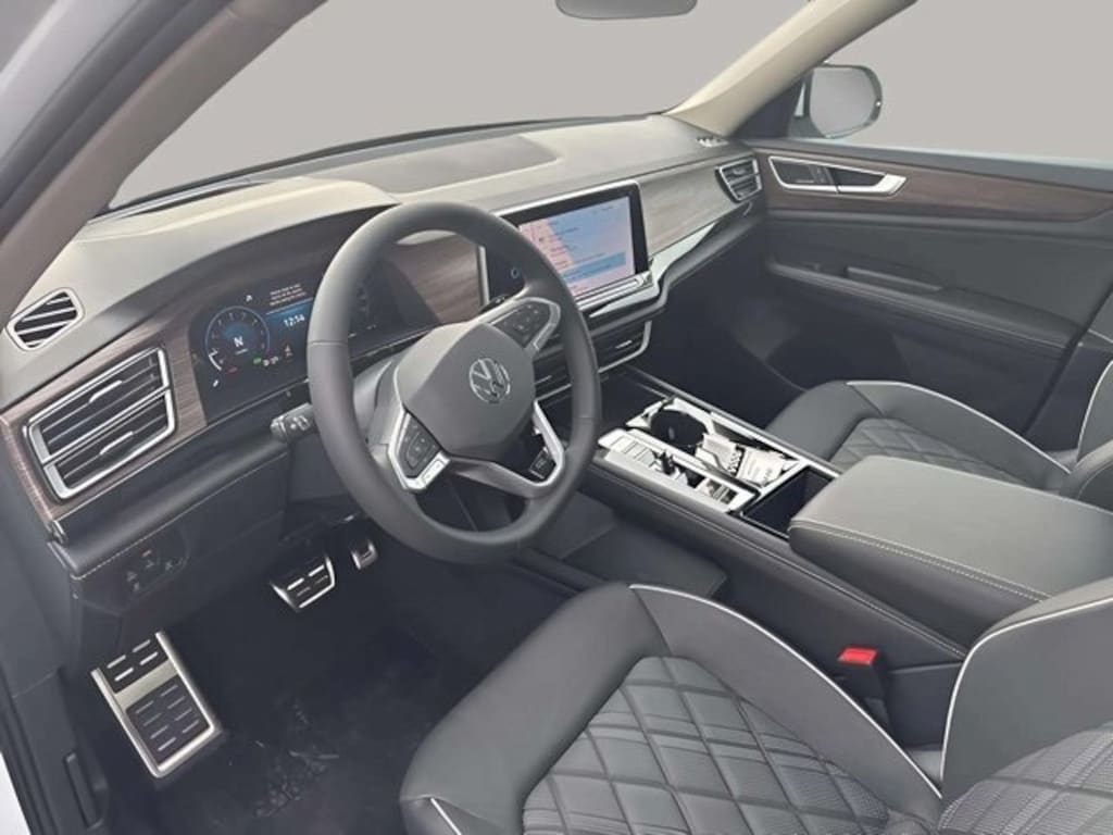 New 2026 Volkswagen Atlas 2.0T SEL Premium R-Line SUV