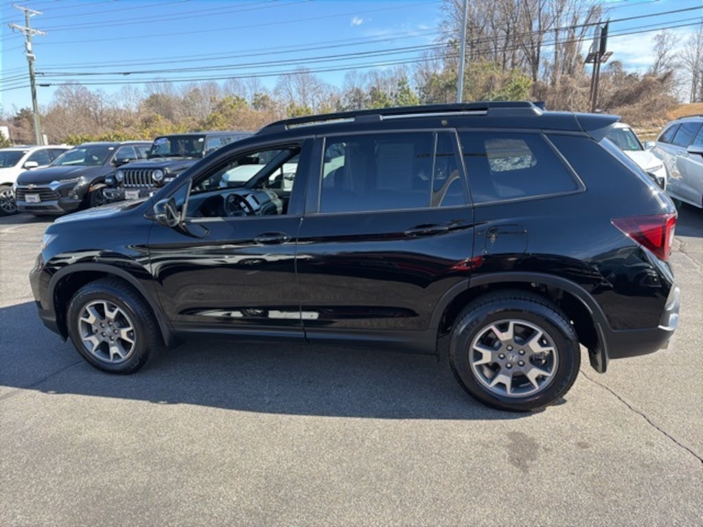 Used 2023 Honda Passport TrailSport SUV