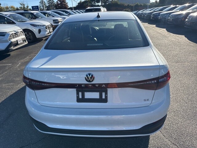 2025 Volkswagen Jetta 1.5T SE photo 2