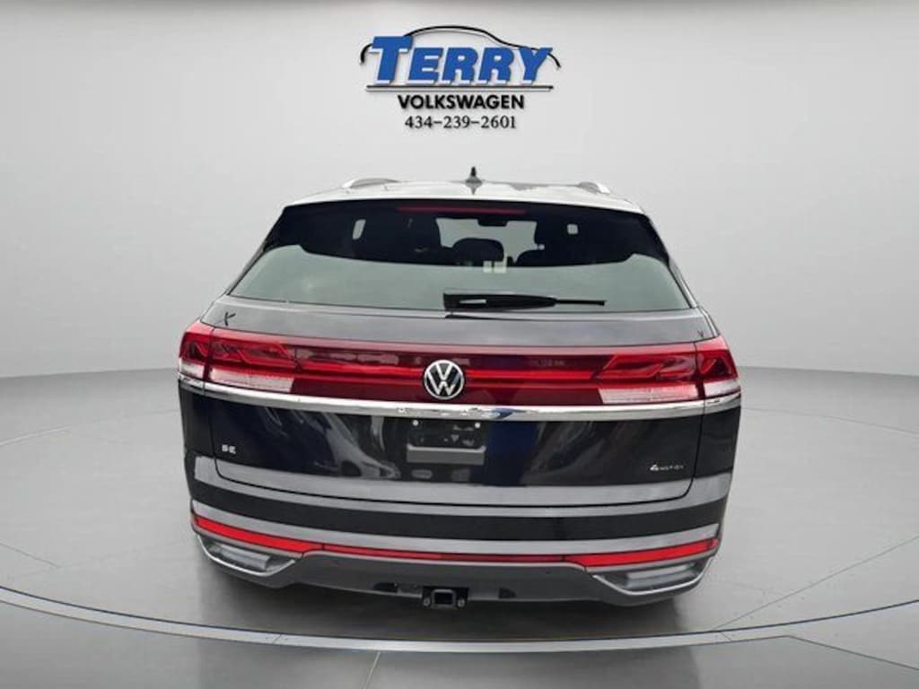 New 2026 Volkswagen Atlas Cross Sport 2.0T SE w/Technology SUV