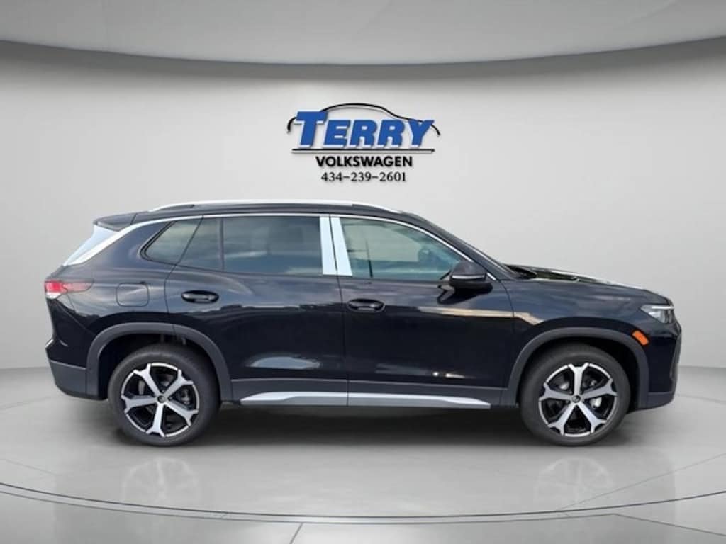 New 2025 Volkswagen Tiguan 2.0T SE SUV