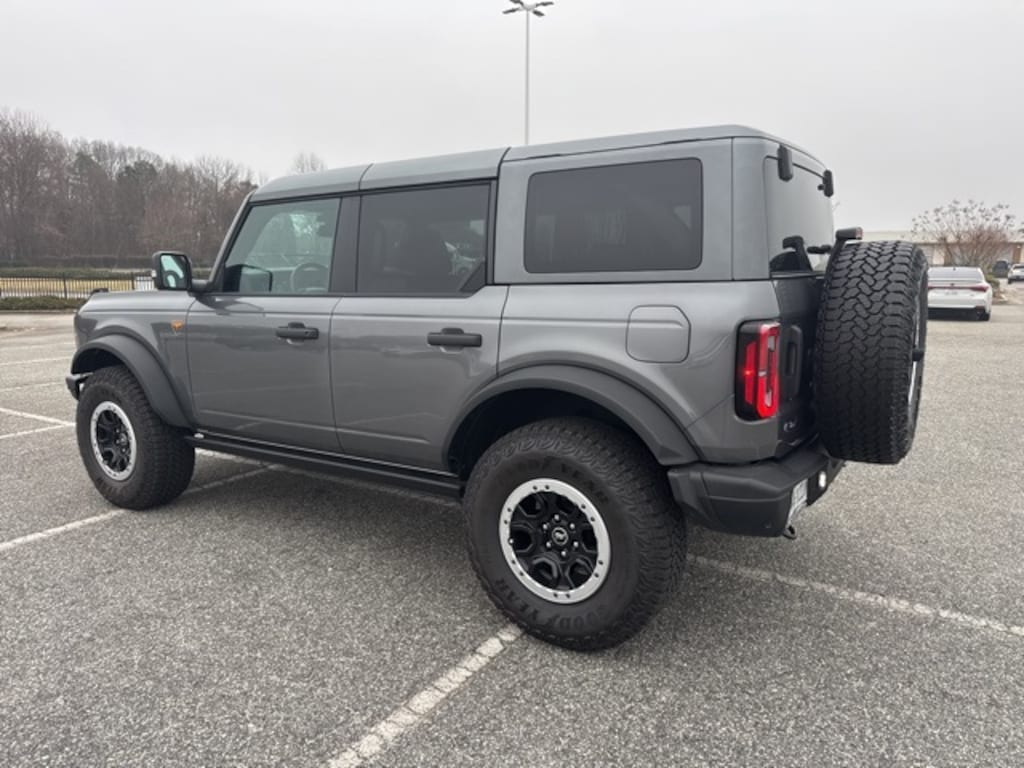 Used 2025 Ford Bronco Badlands SUV