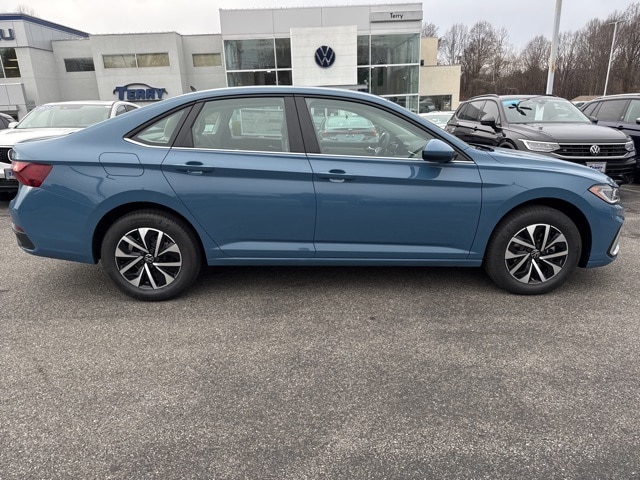 2026 Volkswagen Jetta S's photo