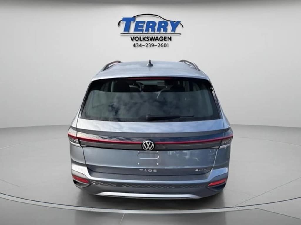 New 2025 Volkswagen Taos 1.5T S SUV