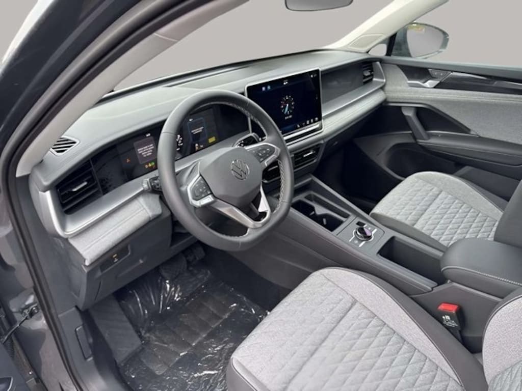 New 2025 Volkswagen Tiguan 2.0T S SUV