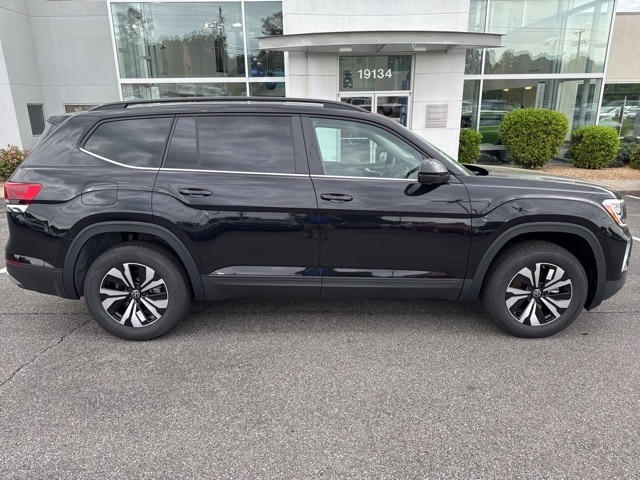 2025 Volkswagen Atlas 2.0T SE