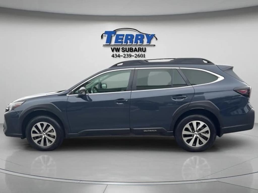 Used 2025 Subaru Outback Premium SUV