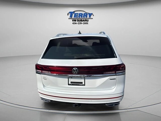 2024 Volkswagen Atlas SEL Premium R-Line photo 2