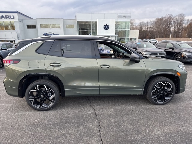 2026 Volkswagen Tiguan SEL R-LINE TURBO's photo