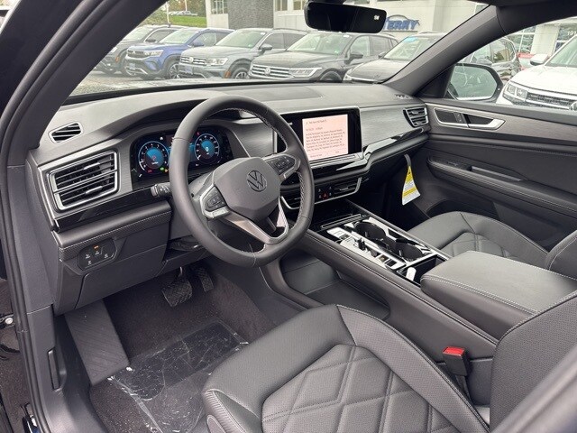 2026 Volkswagen Atlas Cross Sport SE Technology photo 3