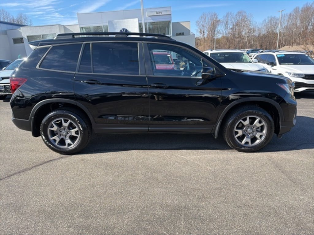 Used 2023 Honda Passport TrailSport SUV