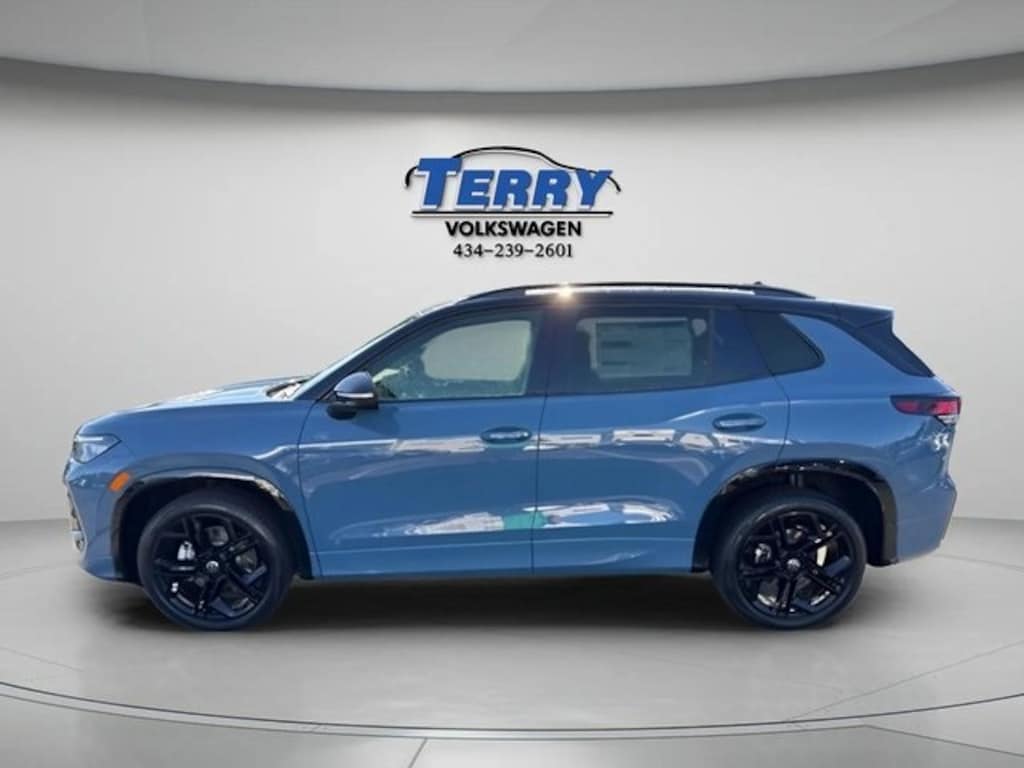 New 2025 Volkswagen Tiguan 2.0T SE R-Line Black SUV