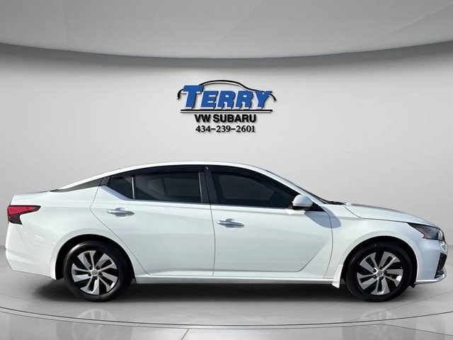 2023 Nissan Altima S's photo