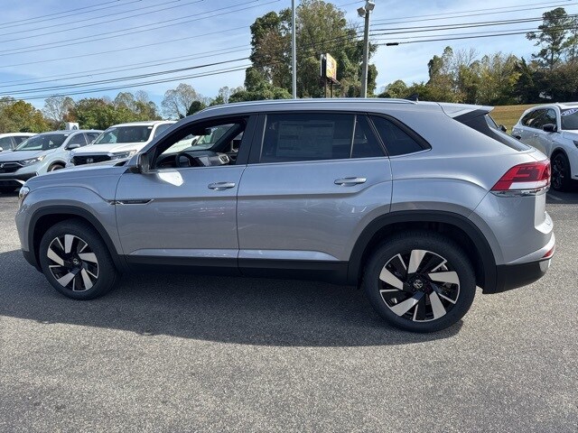 2026 Volkswagen Atlas Cross Sport SE Technology photo 2