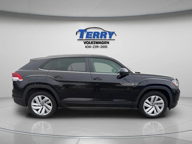 2022 Volkswagen Atlas Cross Sport 3.6L V6 SE w/Tech 4MOTION's photo