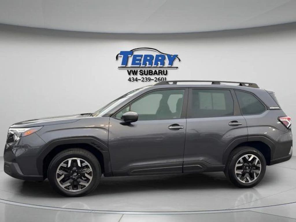 Used 2025 Subaru Forester Premium SUV