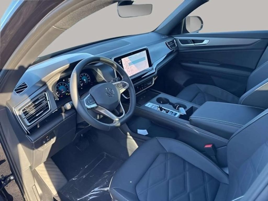 New 2026 Volkswagen Atlas Cross Sport 2.0T SE SUV