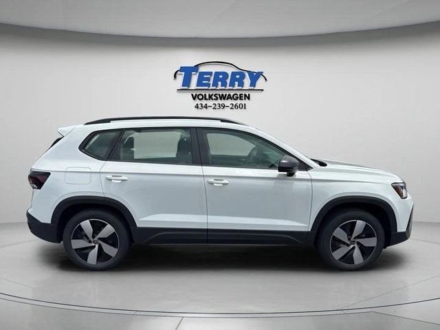 2025 Volkswagen Taos S's photo