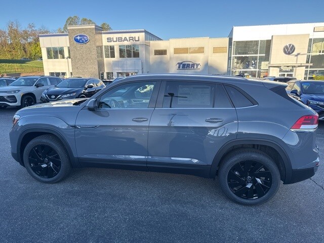 2026 Volkswagen Atlas Cross Sport SE Technology photo 2