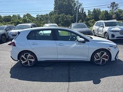 2025 Volkswagen Golf GTI 2.0T SE Hatchback