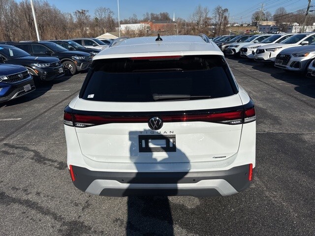 2026 Volkswagen Tiguan S photo 2