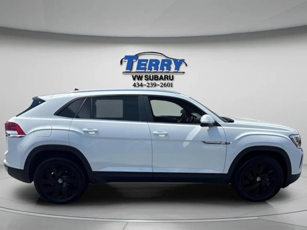 Certified 2024 Volkswagen Atlas Cross Sport 2.0T SE w/Technology SUV