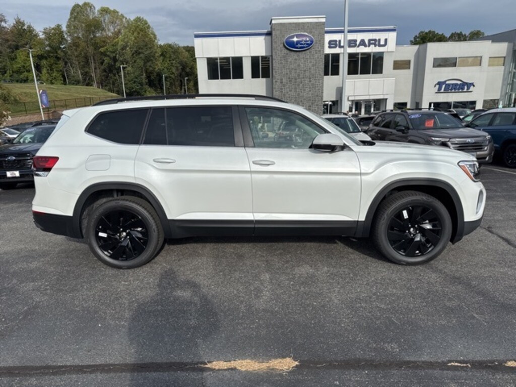 New 2026 Volkswagen Atlas 2.0T SE w/Technology SUV