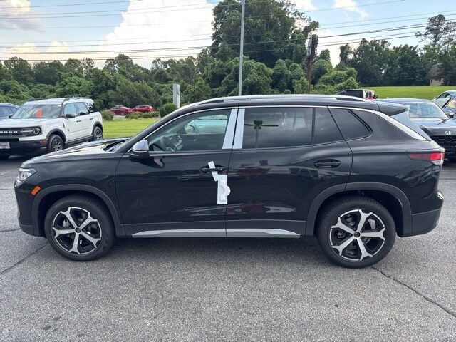 2025 Volkswagen Tiguan SE photo 3