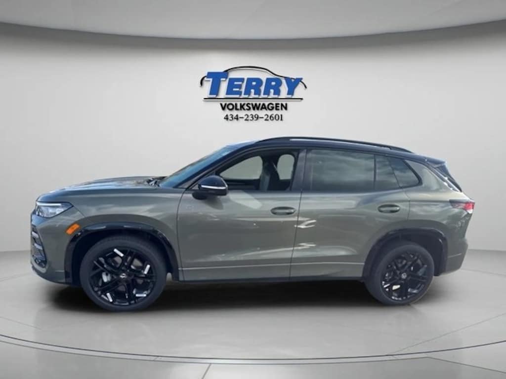 New 2026 Volkswagen Tiguan 2.0T SE R-Line Black SUV