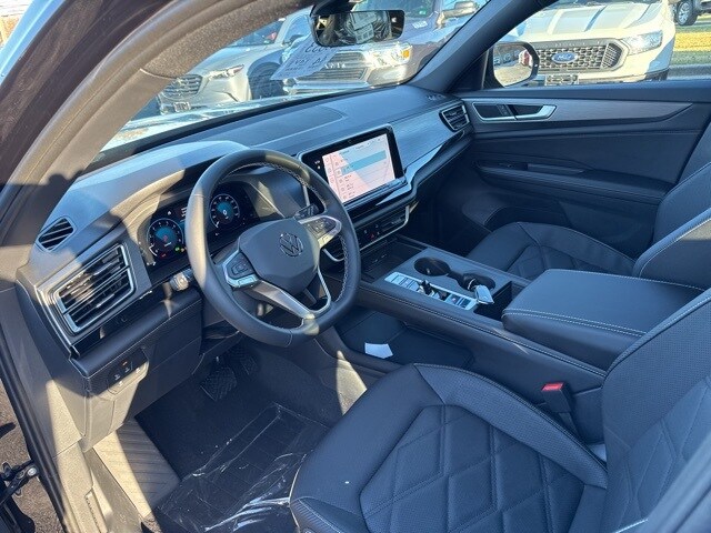 2026 Volkswagen Atlas Cross Sport SE photo 4
