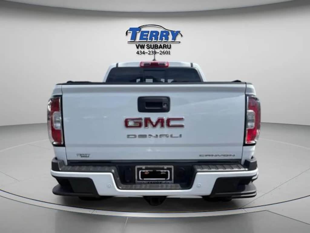 Used 2022 GMC Canyon Denali Truck Crew Cab