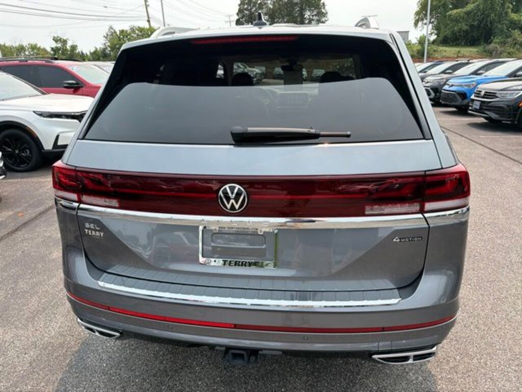 Used 2025 Volkswagen Atlas 2.0T SEL Premium R-Line SUV