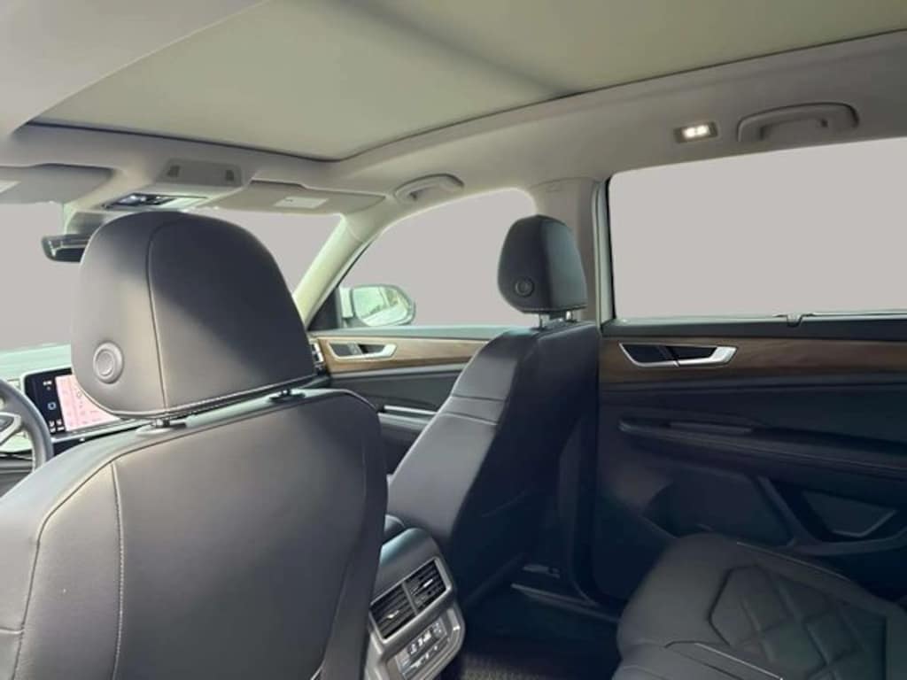 New 2026 Volkswagen Atlas 2.0T SE w/Technology SUV