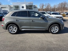 2023 Audi Q5 45 S line Premium SUV