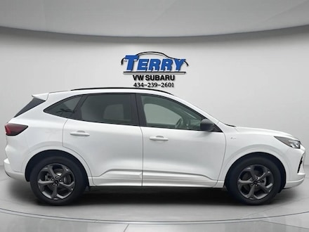 2023 Ford Escape ST-Line SUV