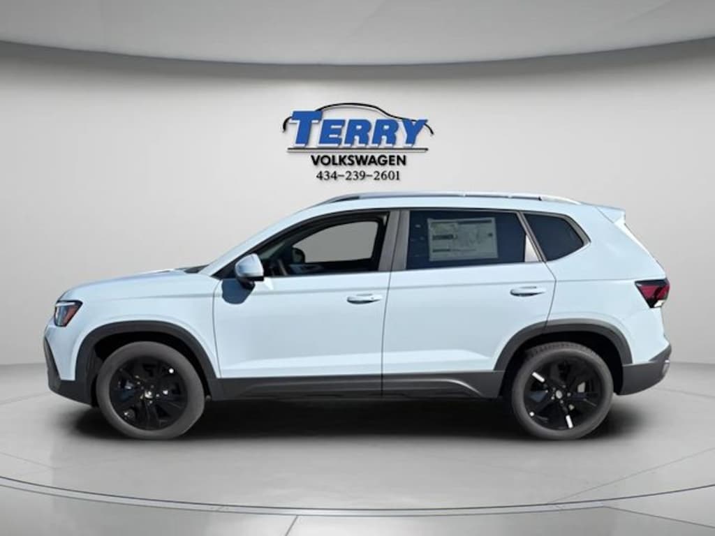 New 2026 Volkswagen Taos 1.5T SE SUV