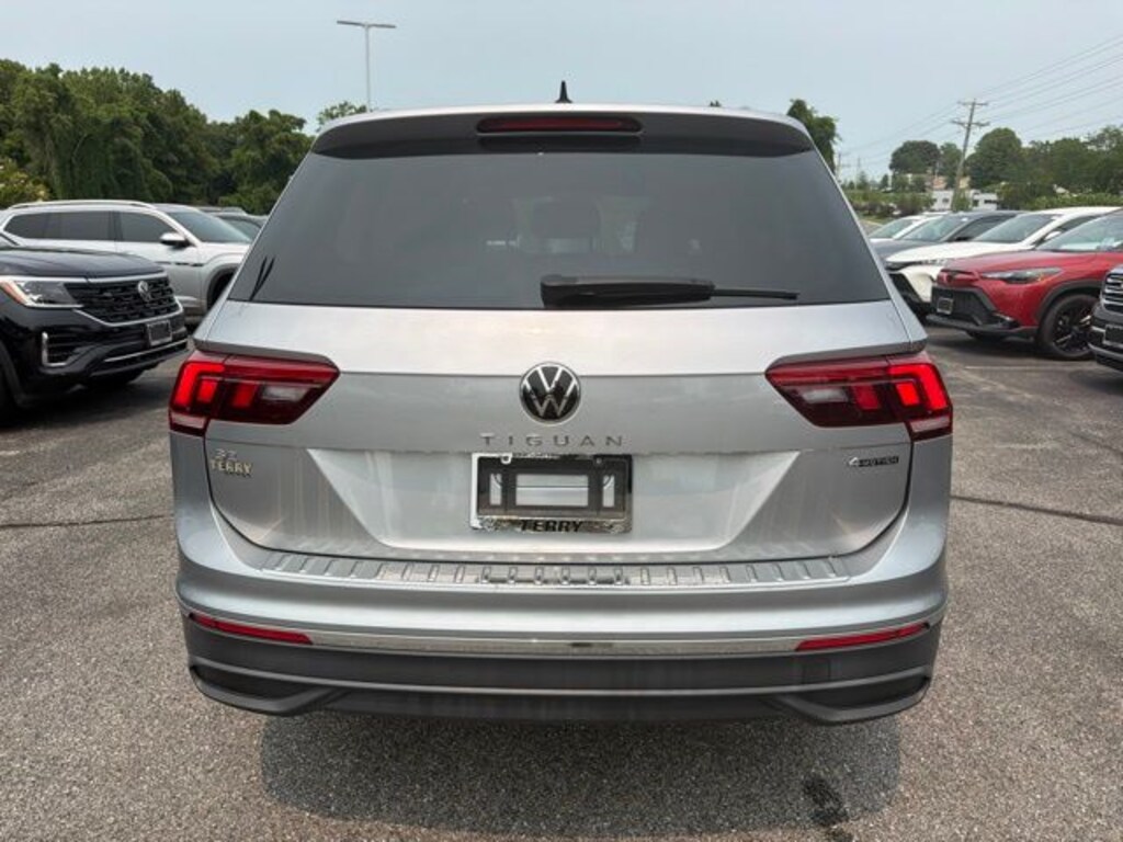 Used 2023 Volkswagen Tiguan 2.0T SE SUV