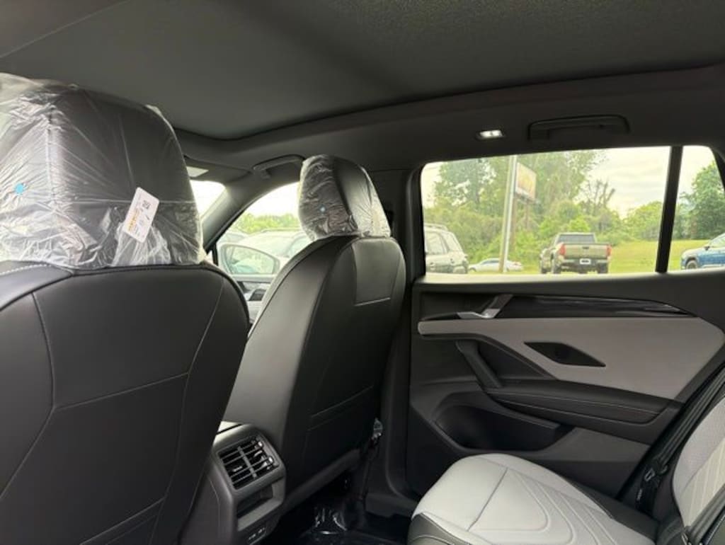 New 2026 Volkswagen Tiguan 2.0T SE R-Line Black SUV
